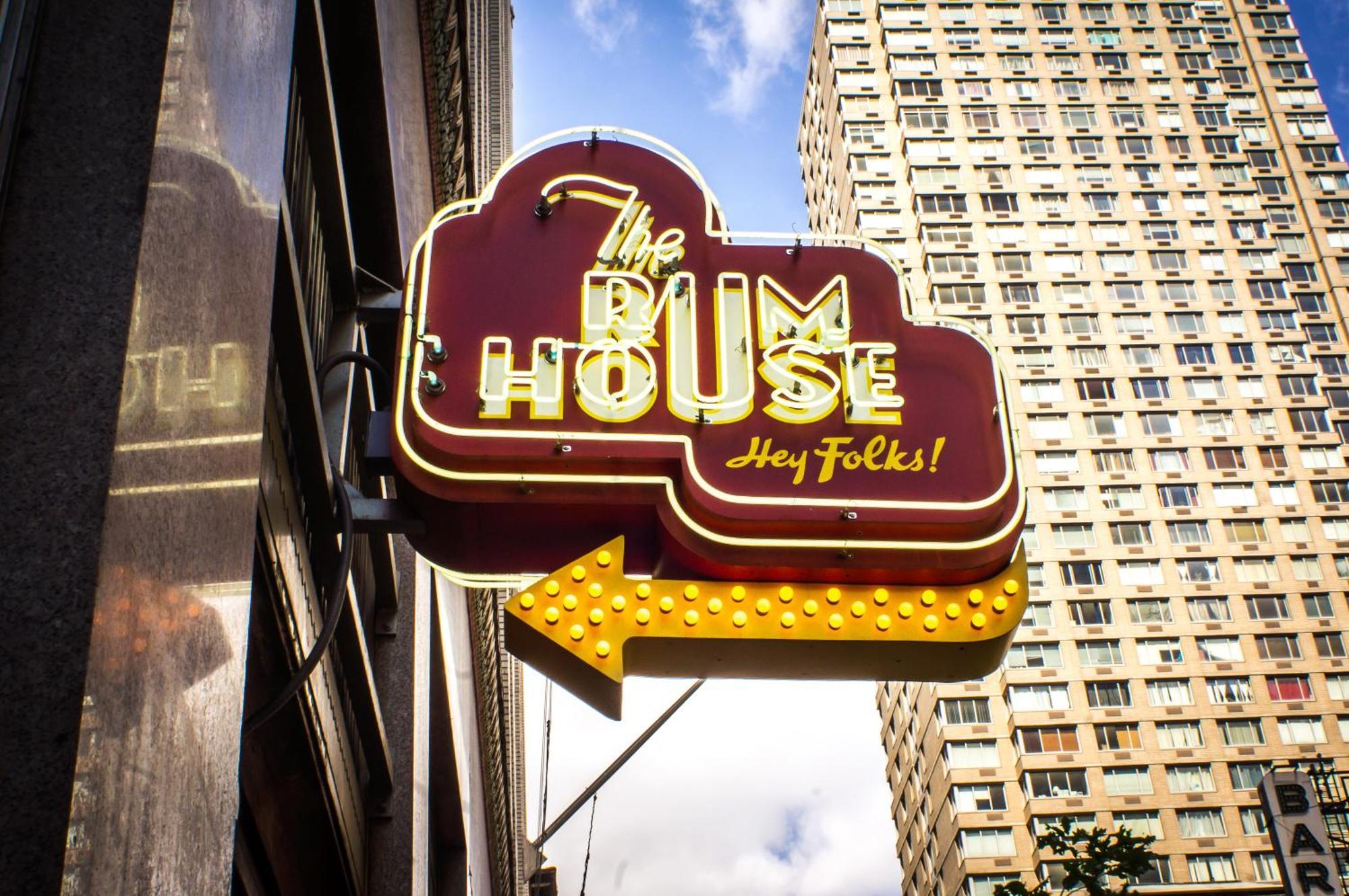 Hotel Edison Times Square New York Esterno foto The BUM House